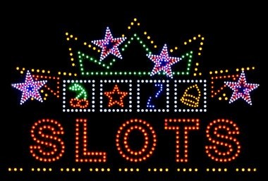 Mobile app interface showing number selection and live roulette